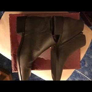 New Booties, brown leather 6M